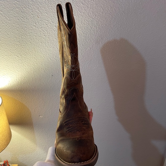 These Cute Justin Western Cowgirl boots pointed toe, size 7B! - Picture 3 of 8